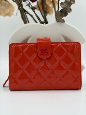 Chanel Orange Quilted Patent Leather CC French Wallet✨✨